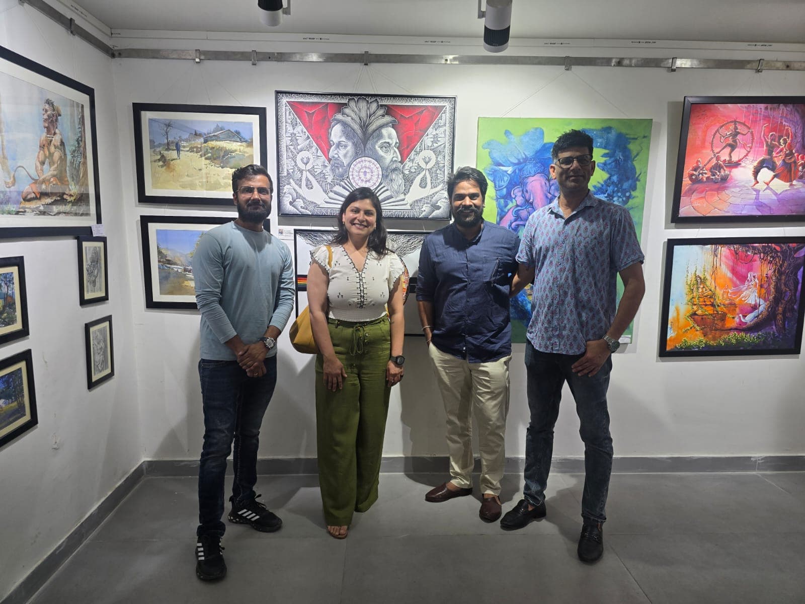 Chandni Kamboj speaking at The Naat of Art exhibition